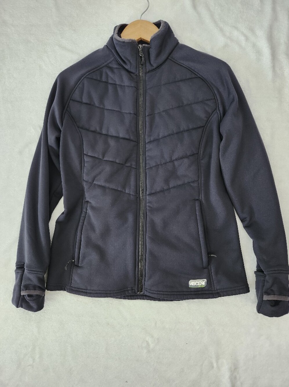 EASTERN MOUNTAIN SPORTS Ascent Series Thermolite Jacket Medium Outdoor Layer